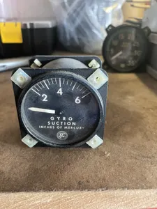Piper PA28-140 Airborne Suction Gauge, P/N 1C3-4, SN 3P
